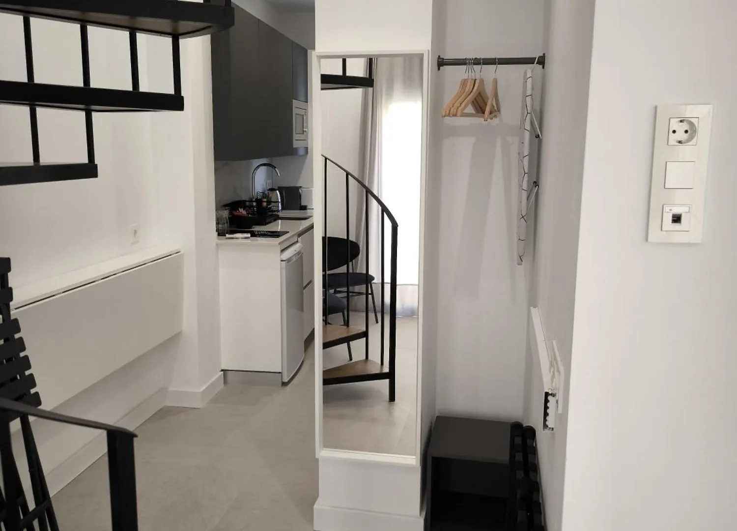 Aparthotel Capuchinos 31 Màlaga